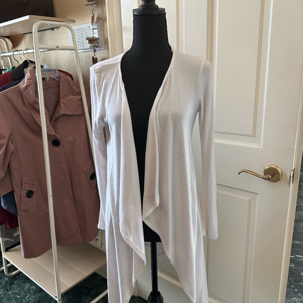 Elegant White Women's Sweater